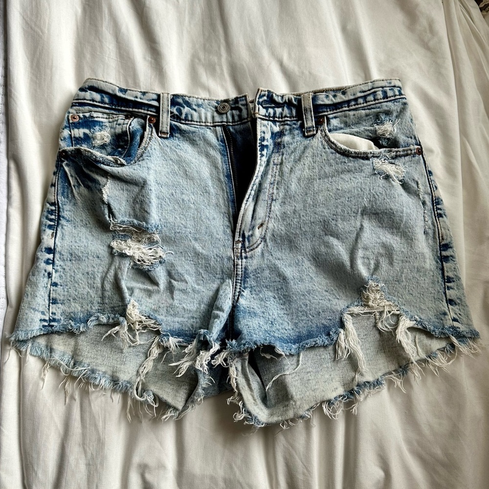 Abercrombie & Fitch High Rise Mom Shorts